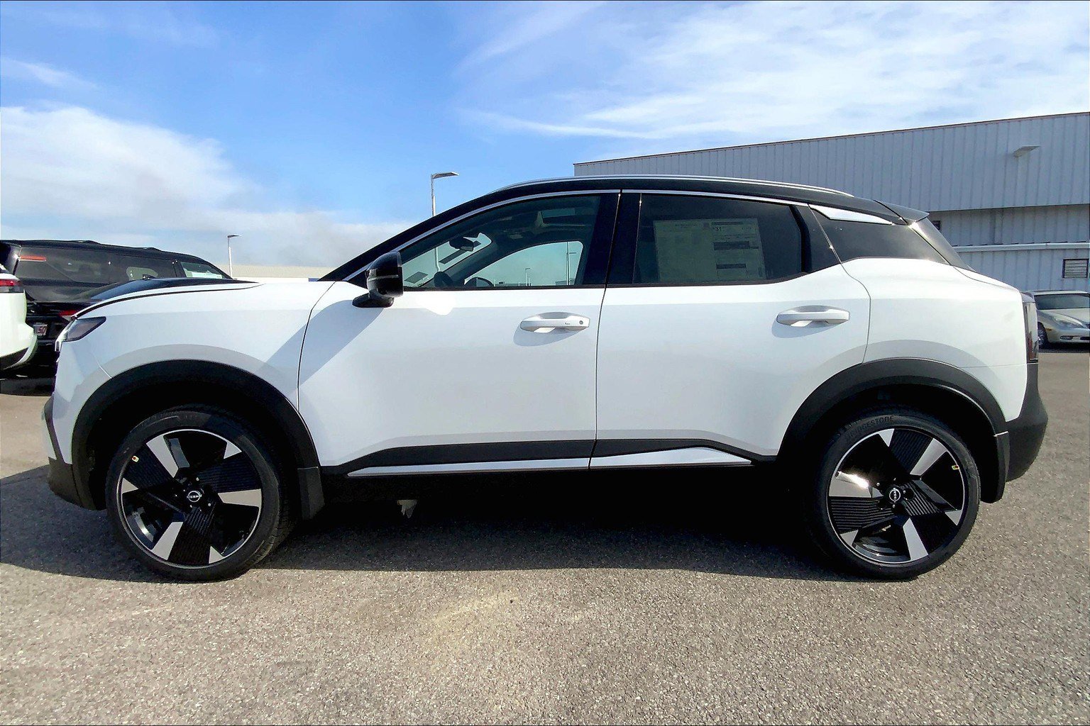 2025 Nissan Kicks SR AWD - Photo 23