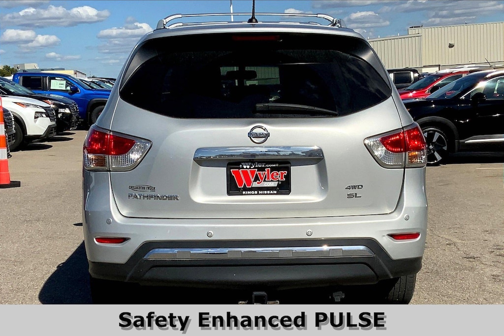 Used 2016 Nissan Pathfinder 4WD 4dr SL SUV