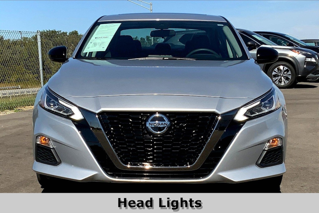 Used 2020 Nissan Altima 2.5 SR Sedan Sedan