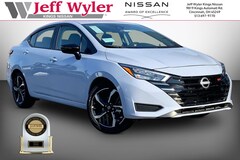 2025 Nissan Versa SR 4dr Car