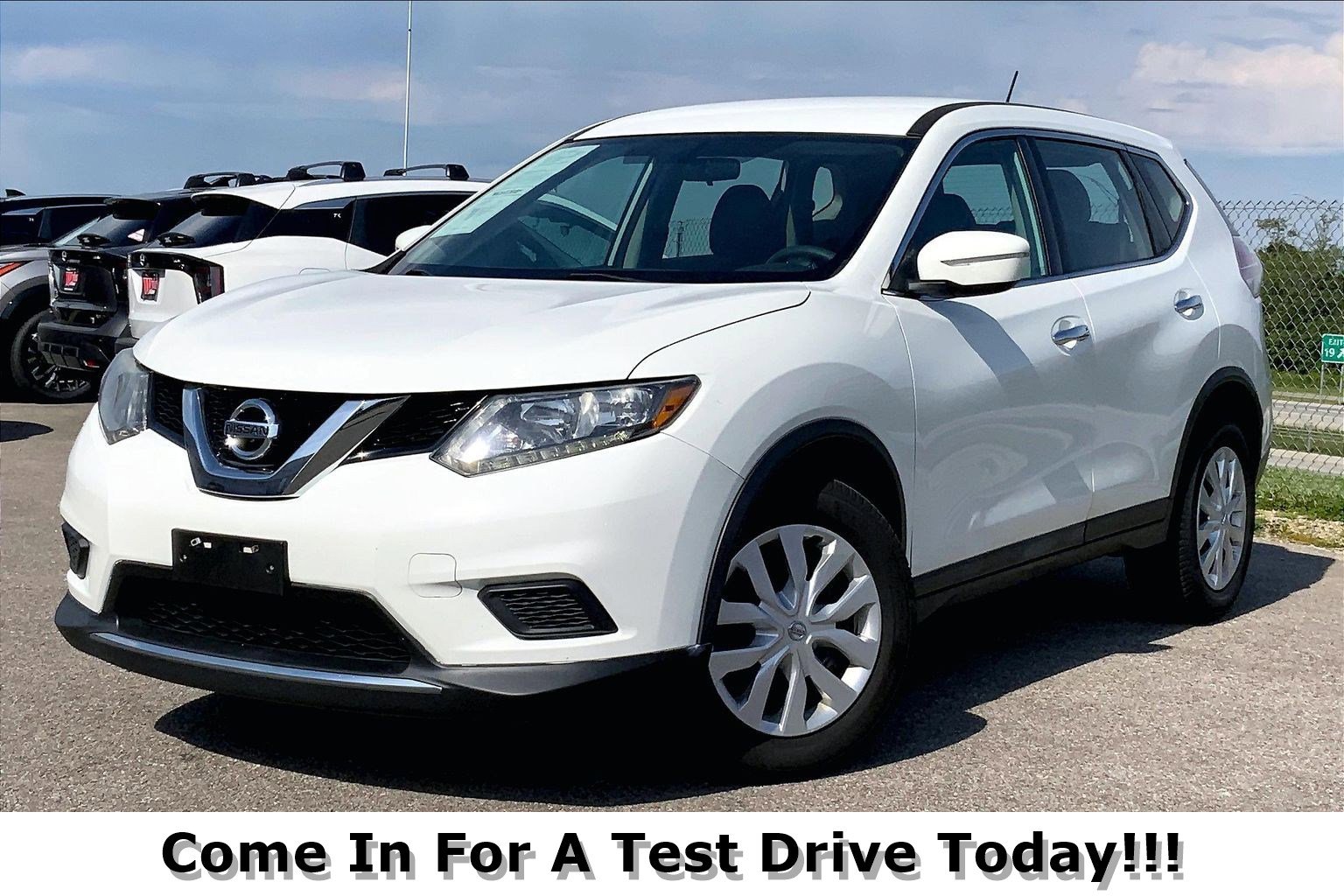 2015 Nissan Rogue S - Photo 12