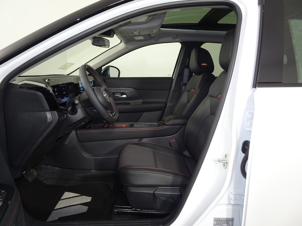 New 2026 Nissan Kicks SR Sport Utility