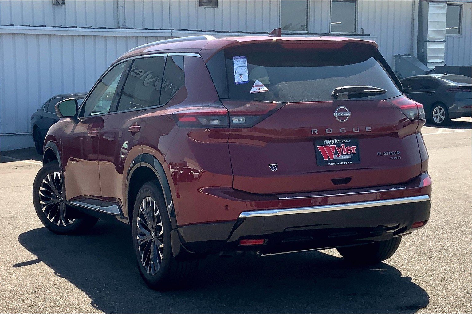 2026 Nissan Rogue Platinum photo 3