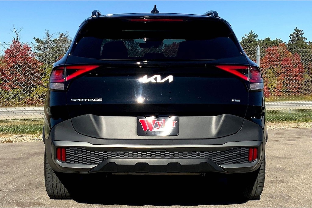 Used 2024 Kia Sportage X-Line AWD SUV