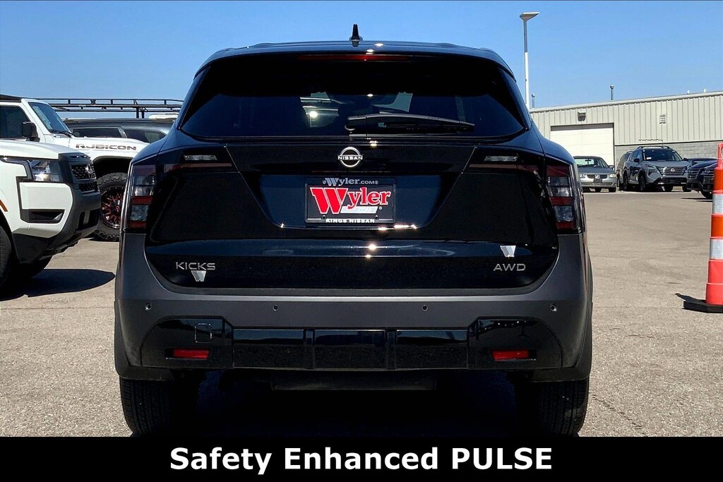 Used 2025 Nissan Kicks SV AWD SUV