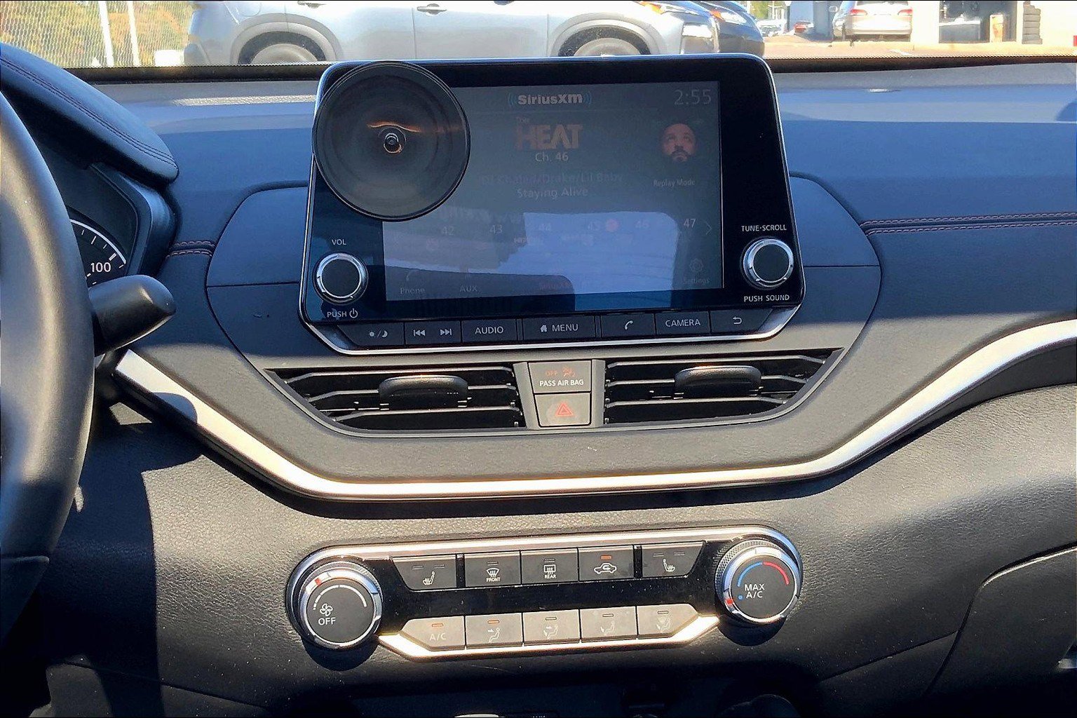 2020 Nissan Altima 2.5 SR photo 4