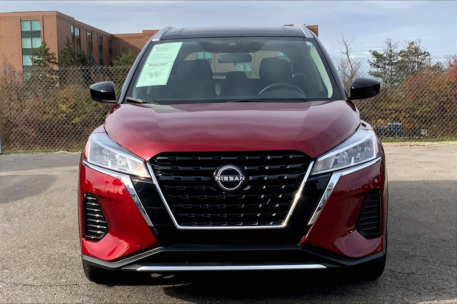 2024 Nissan Kicks SV photo 2