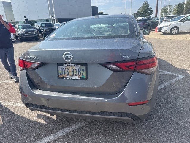 2022 Nissan Sentra SV photo 4