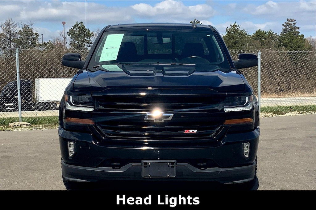 Used 2018 Chevrolet Silverado 1500 4WD Double Cab 143.5 LT w/2LT Truck Double Cab