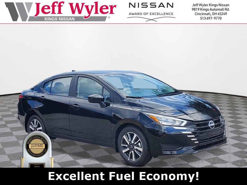 2025 Nissan Versa 4dr Car 