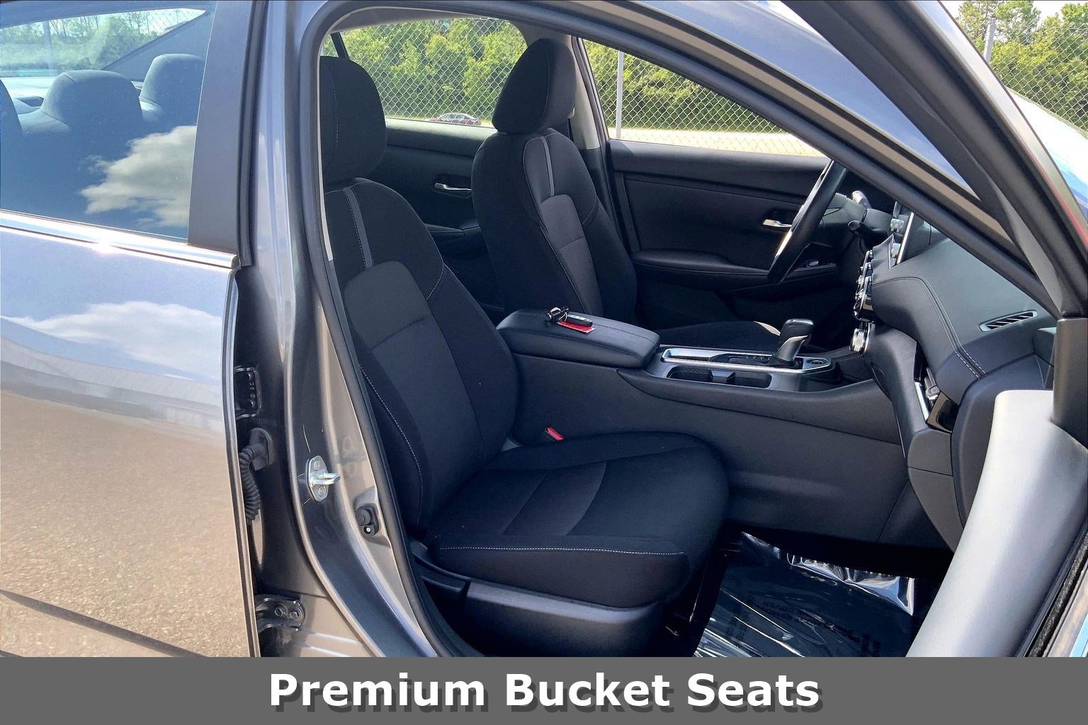 2023 Nissan Sentra SV - Photo 6