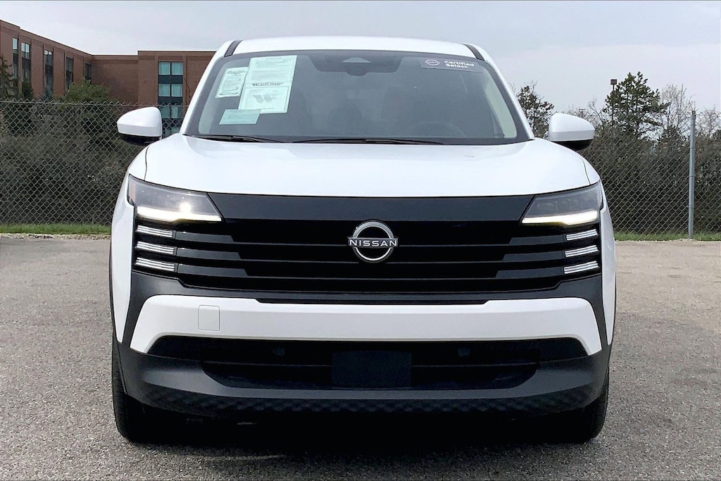 Used 2025 Nissan Kicks SV AWD SUV