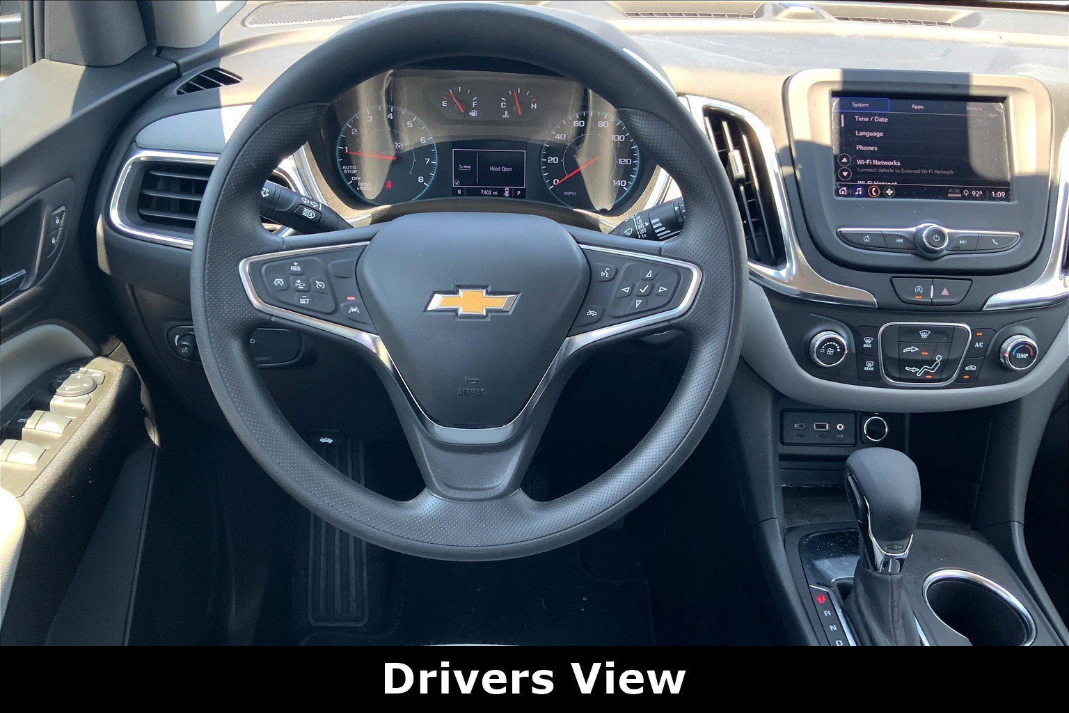 2024 Chevrolet Equinox LS photo 4