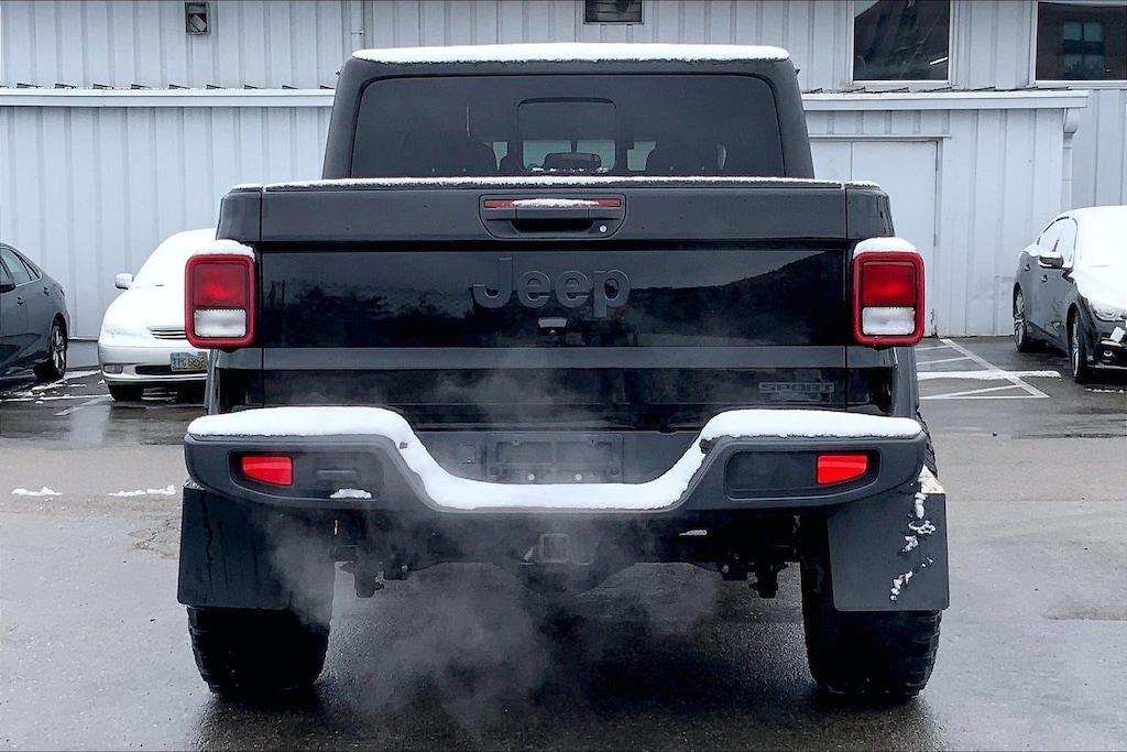 Used 2020 Jeep Gladiator Sport S 4x4 Truck Crew Cab