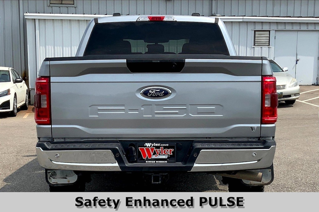 Used 2022 Ford F-150 XLT 4WD SuperCrew 5.5 Box Truck SuperCrew Cab