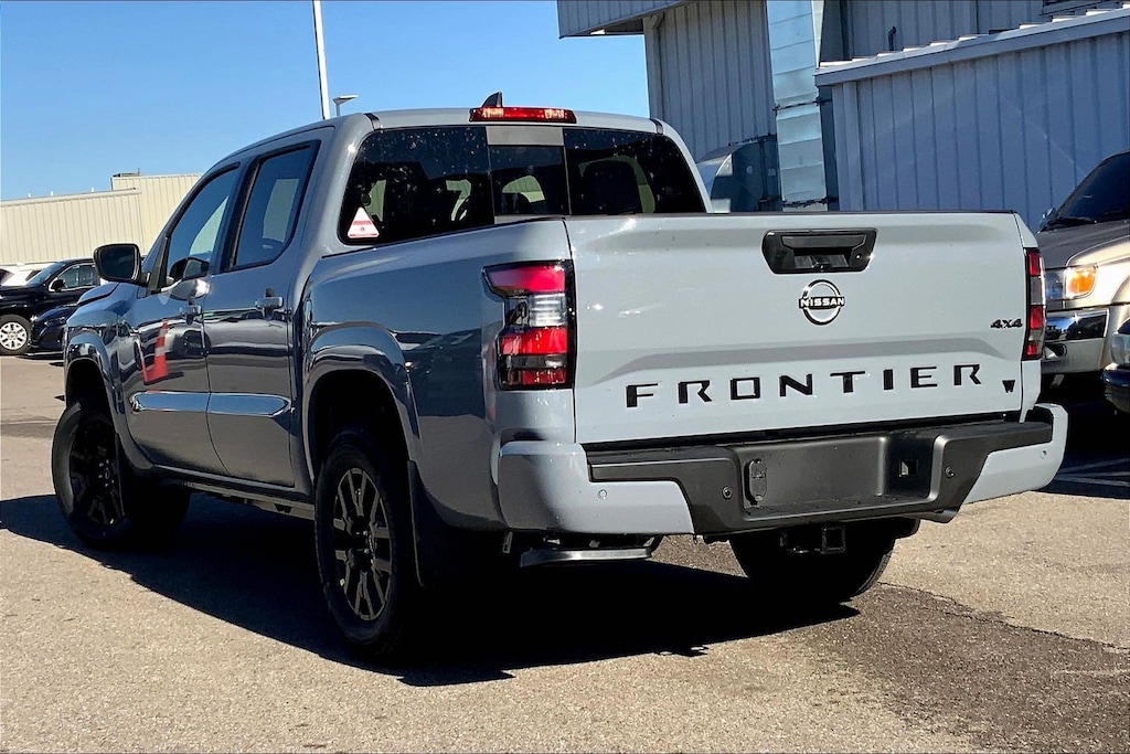 New 2026 Nissan Frontier SV Crew Cab Pickup