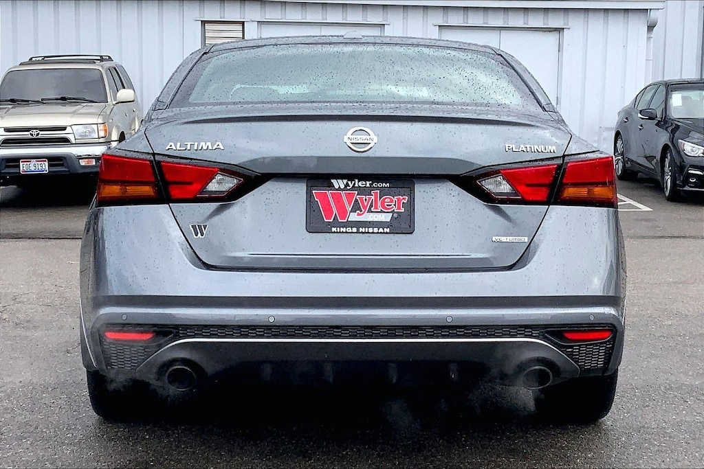 Used 2020 Nissan Altima 2.0 Platinum Sedan Sedan