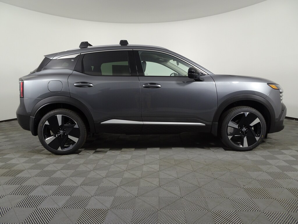 New 2026 Nissan Kicks SR Sport Utility