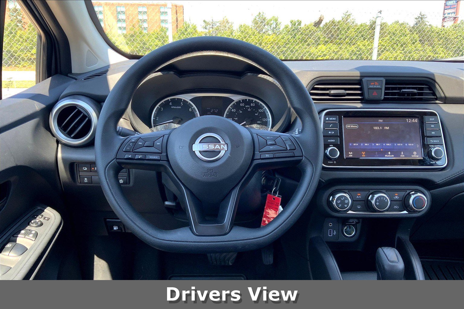 2025 Nissan Versa S photo 4