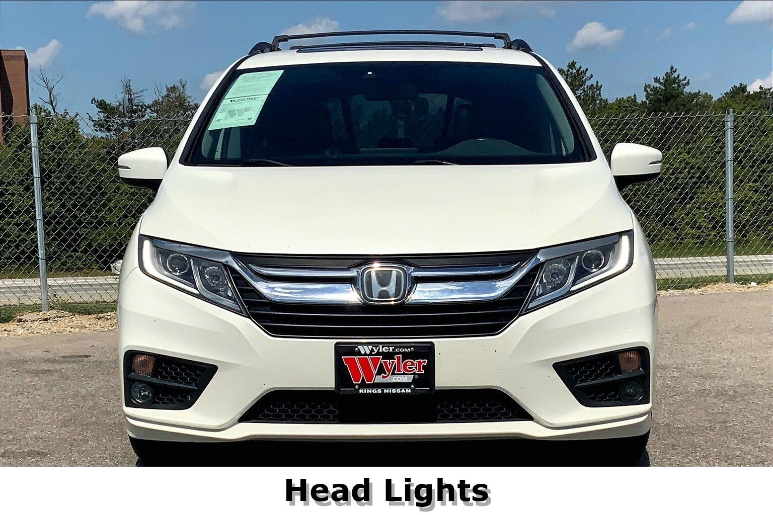 2018 Honda Odyssey photo 2