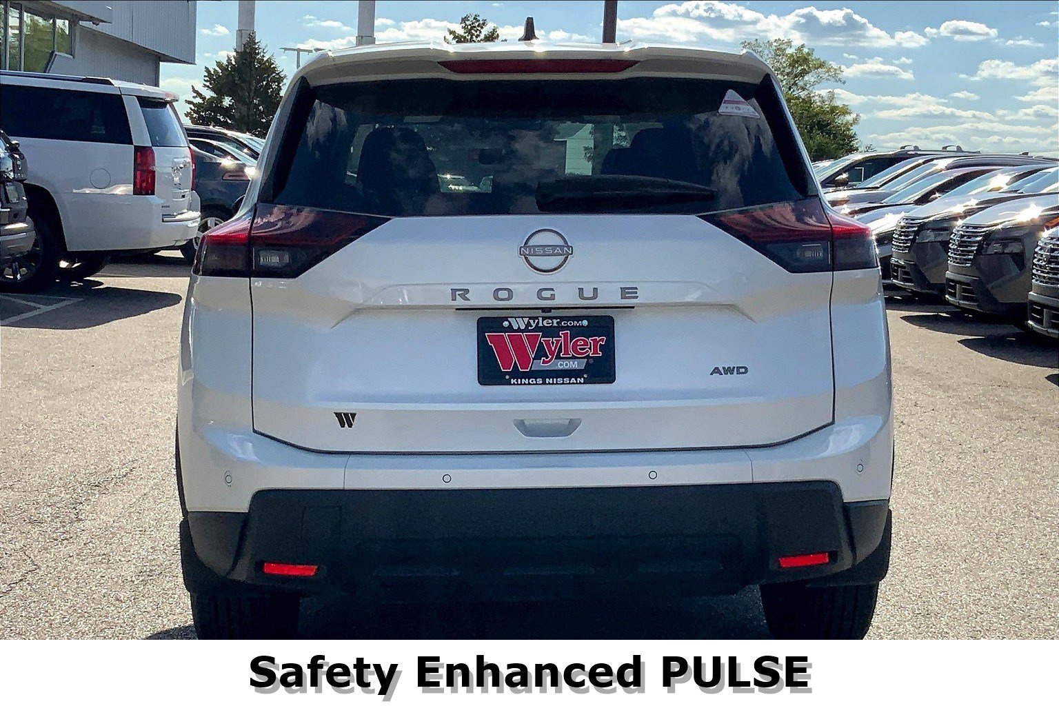 2025 Nissan Rogue AWD S photo 3