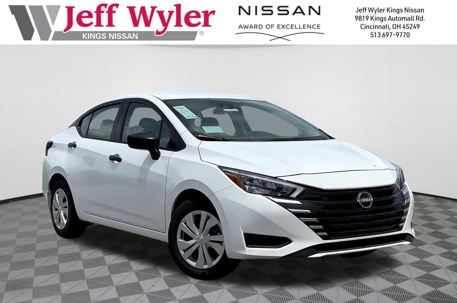 2025 Nissan Versa 4dr Car 