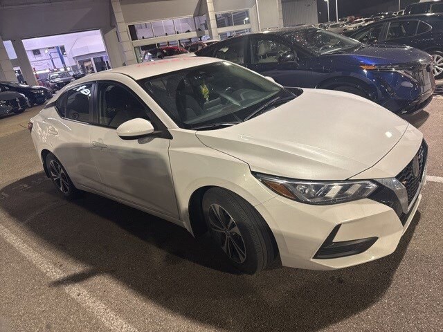 2022 Nissan Sentra SV photo 2