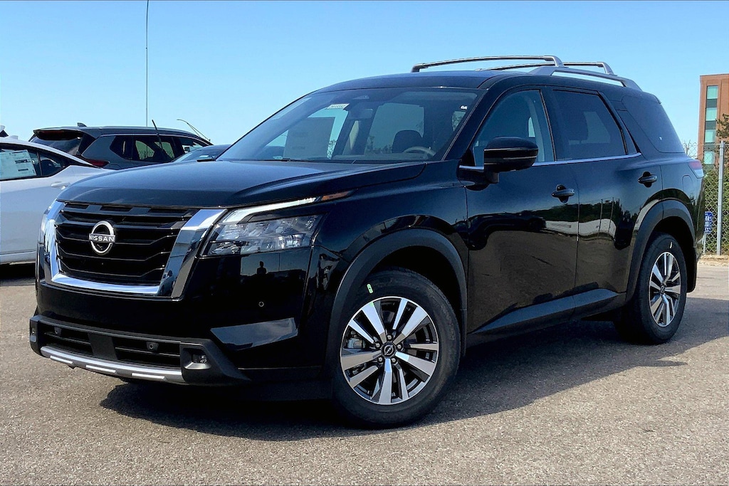 New 2025 Nissan Pathfinder SL Sport Utility