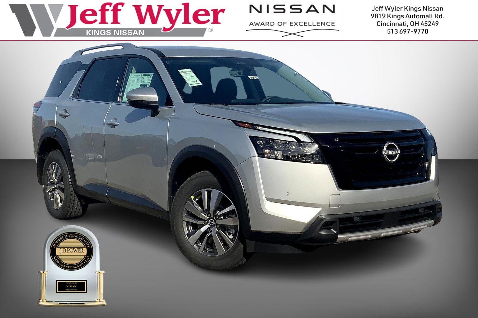 2025 Nissan Pathfinder SL's photo