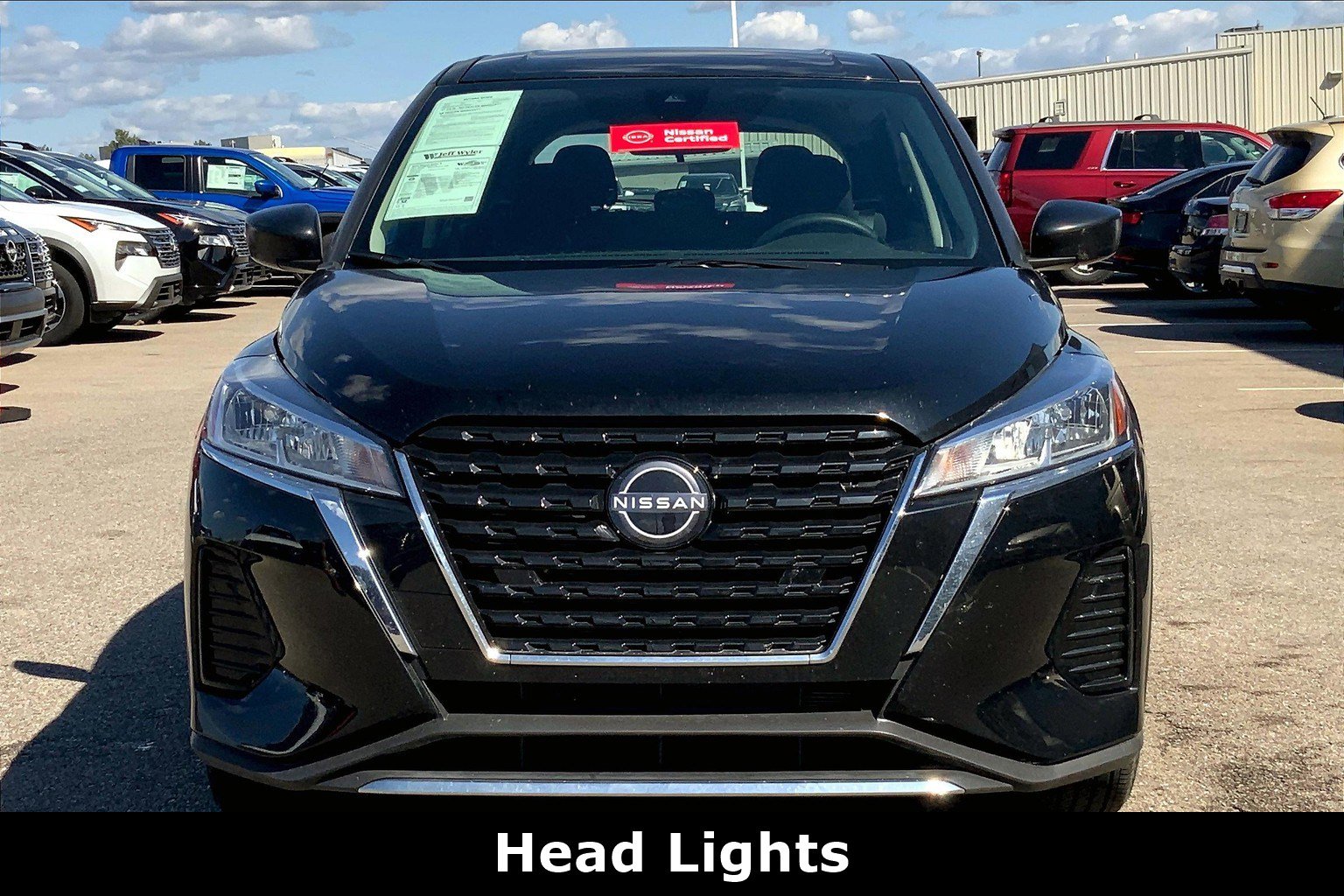 2024 Nissan Kicks S photo 2