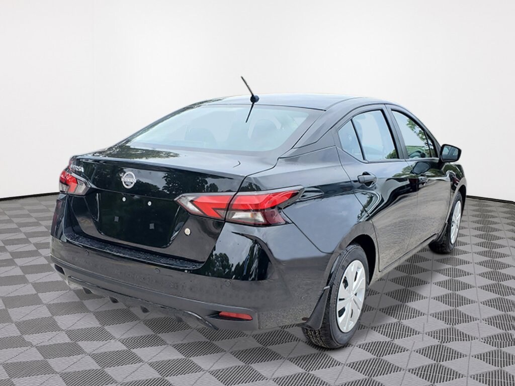 New 2025 Nissan Versa S 4dr Car