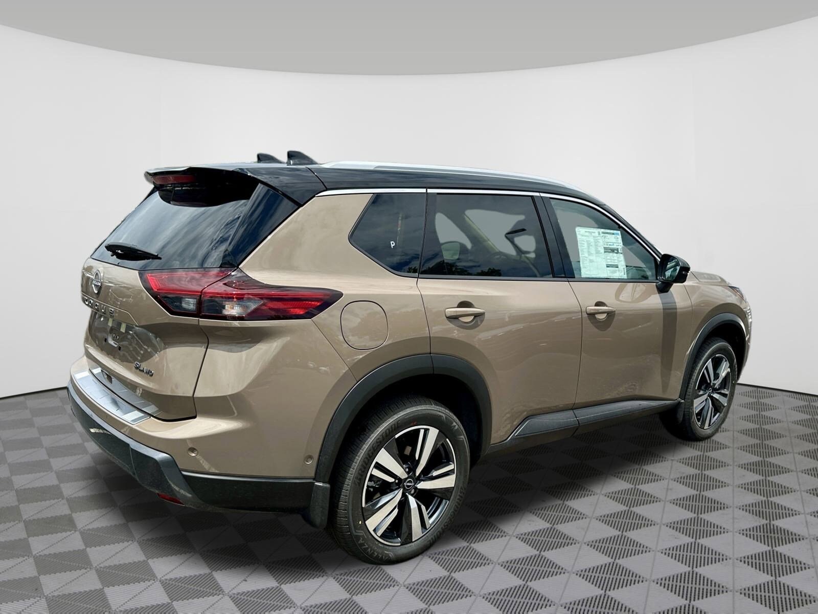 2025 Nissan Rogue SL photo 3