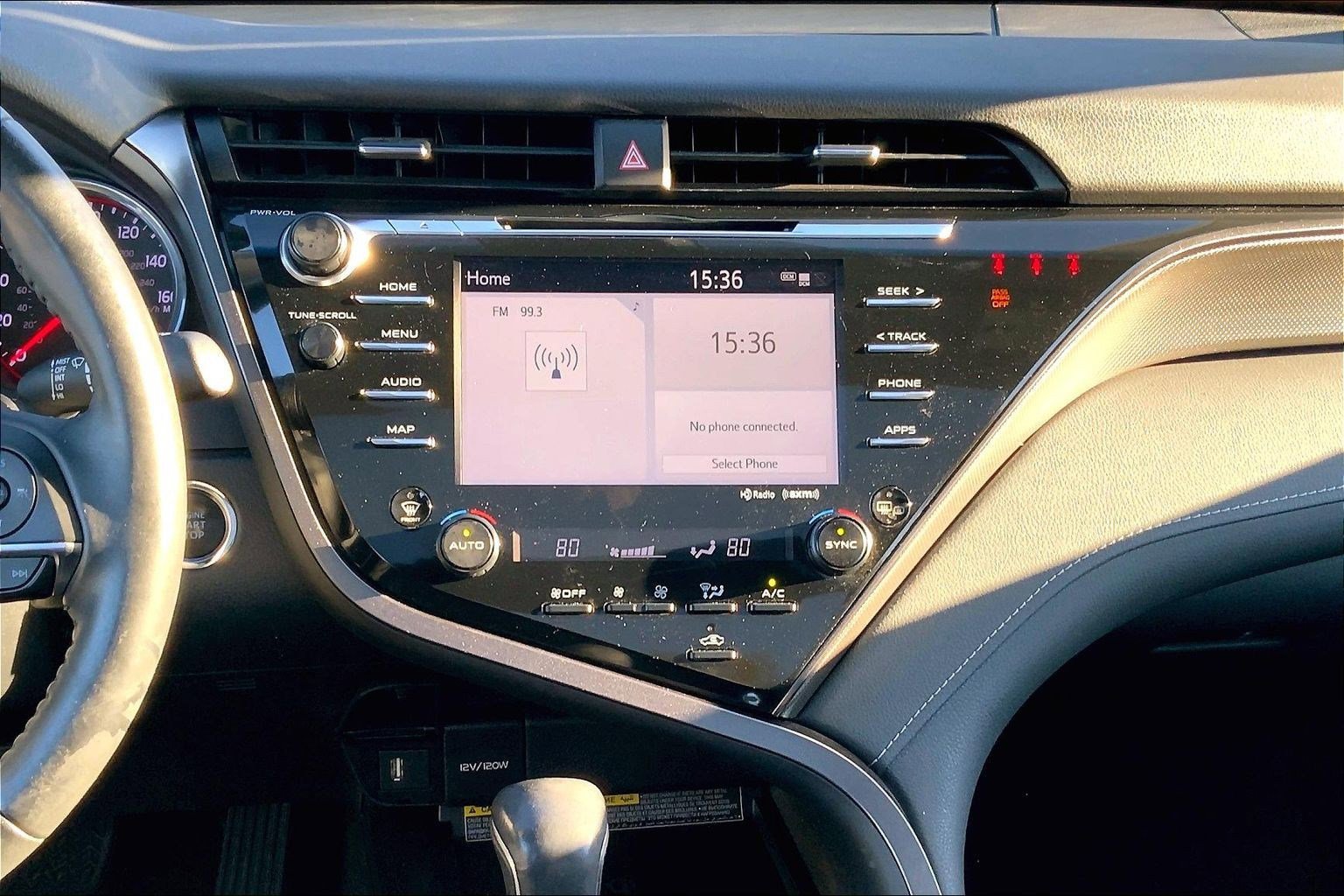 2020 Toyota Camry XSE photo 4