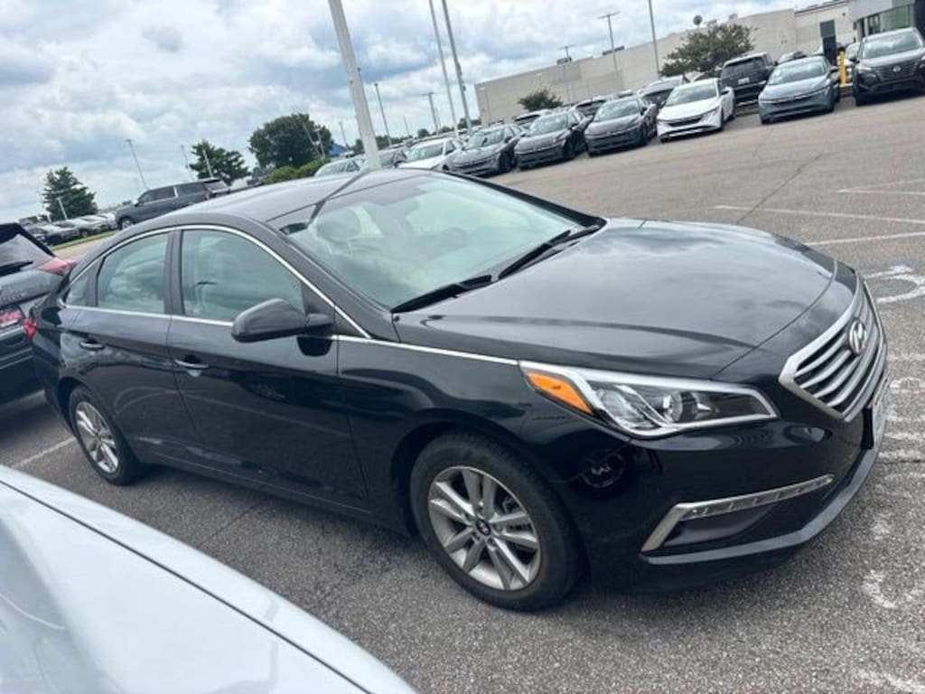 Used 2015 Hyundai Sonata 4dr Sdn 2.4L SE Sedan