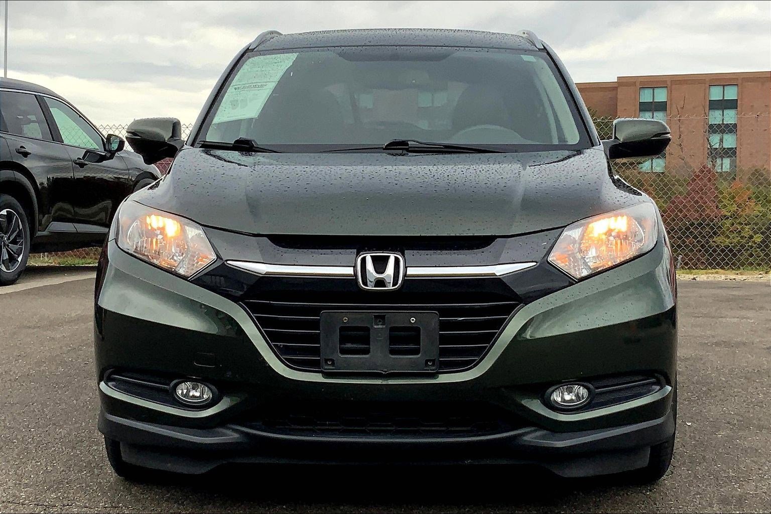 2017 Honda HR-V EX-L 2WD photo 2