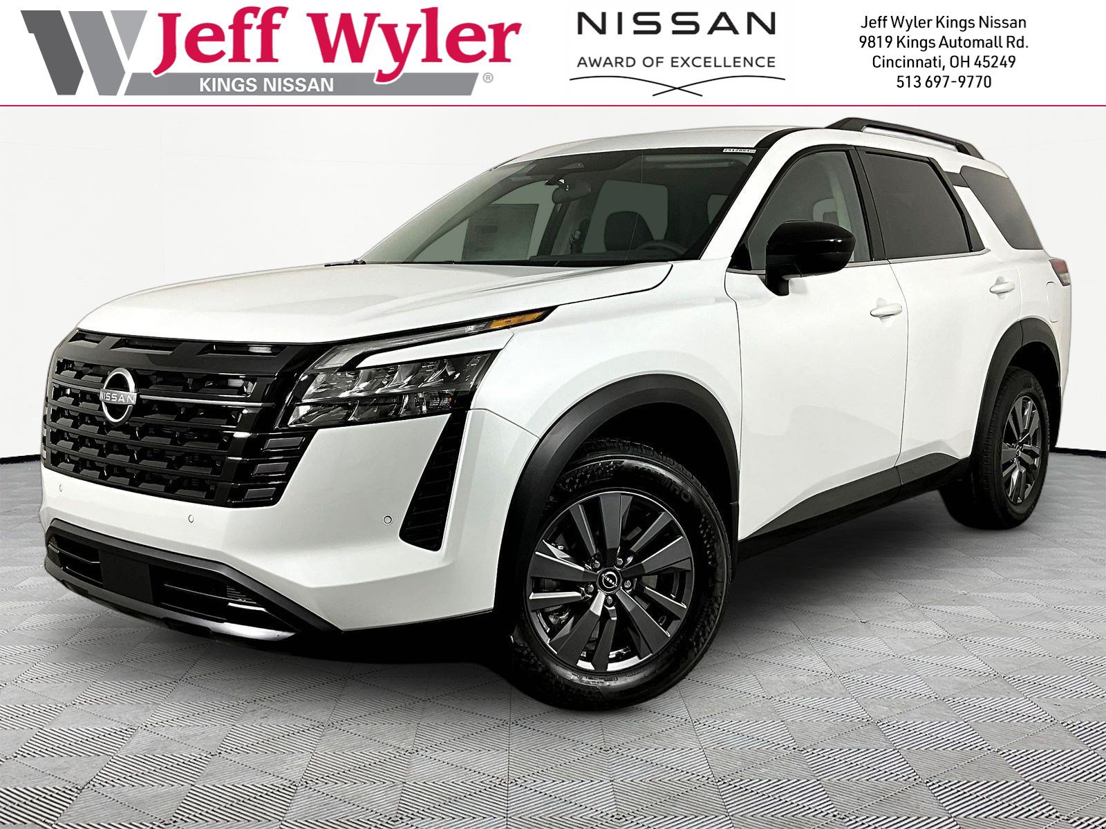 2026 Nissan Pathfinder SV