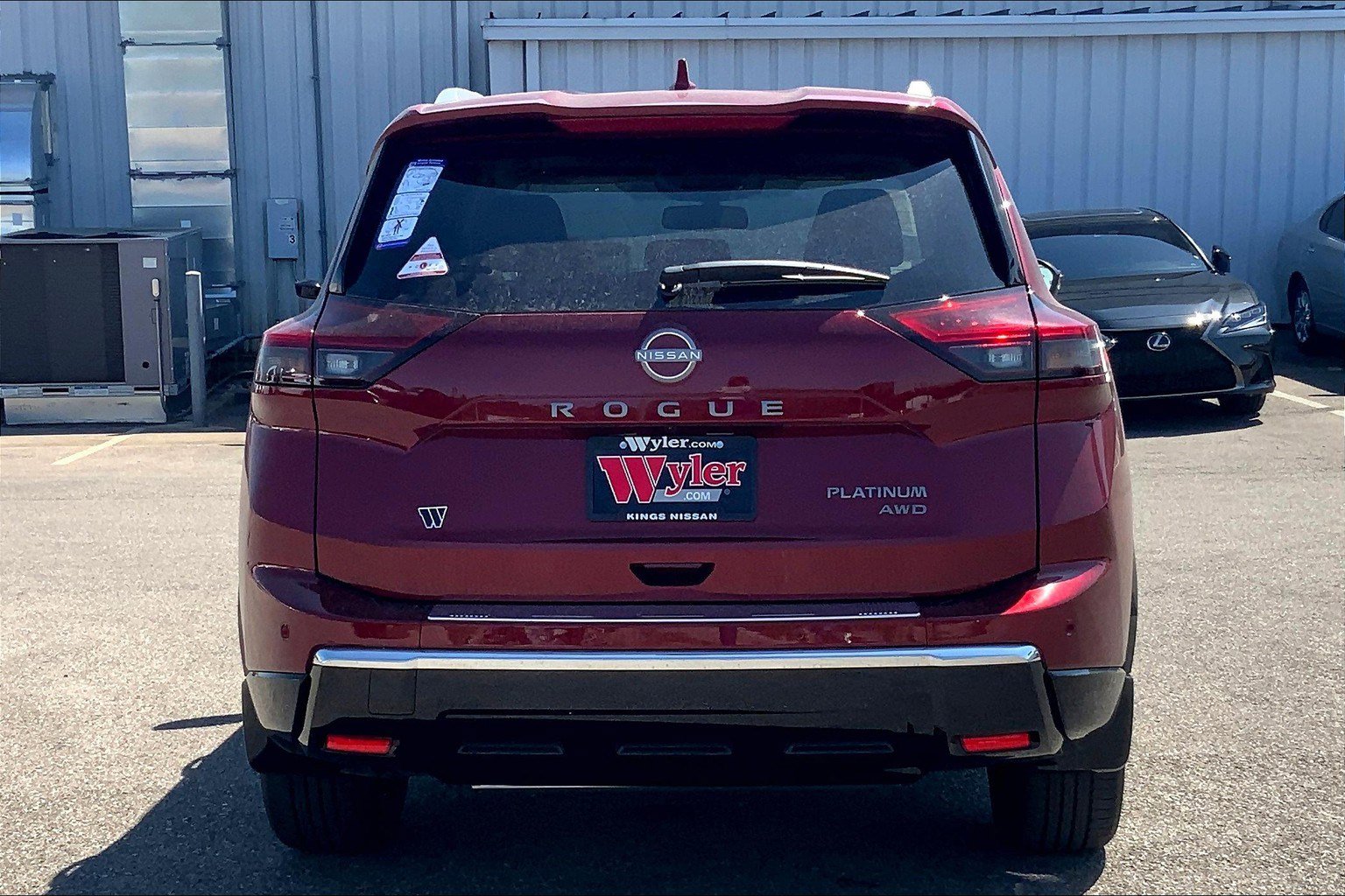 2026 Nissan Rogue Platinum photo 4