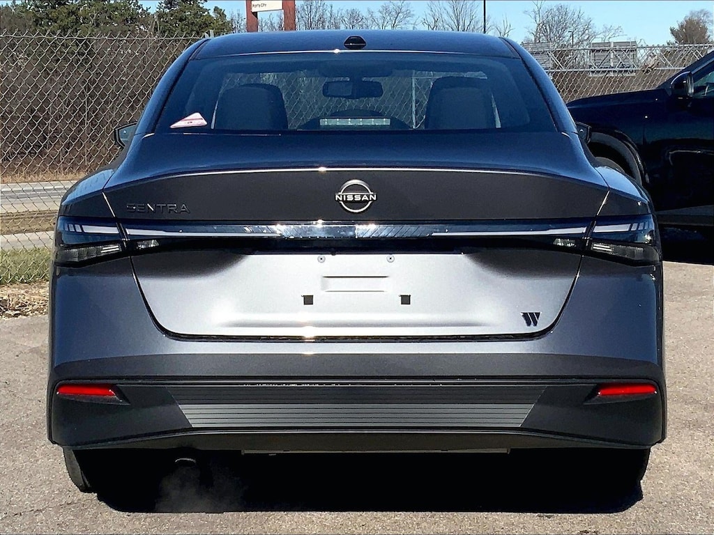 New 2026 Nissan Sentra SV 4dr Car