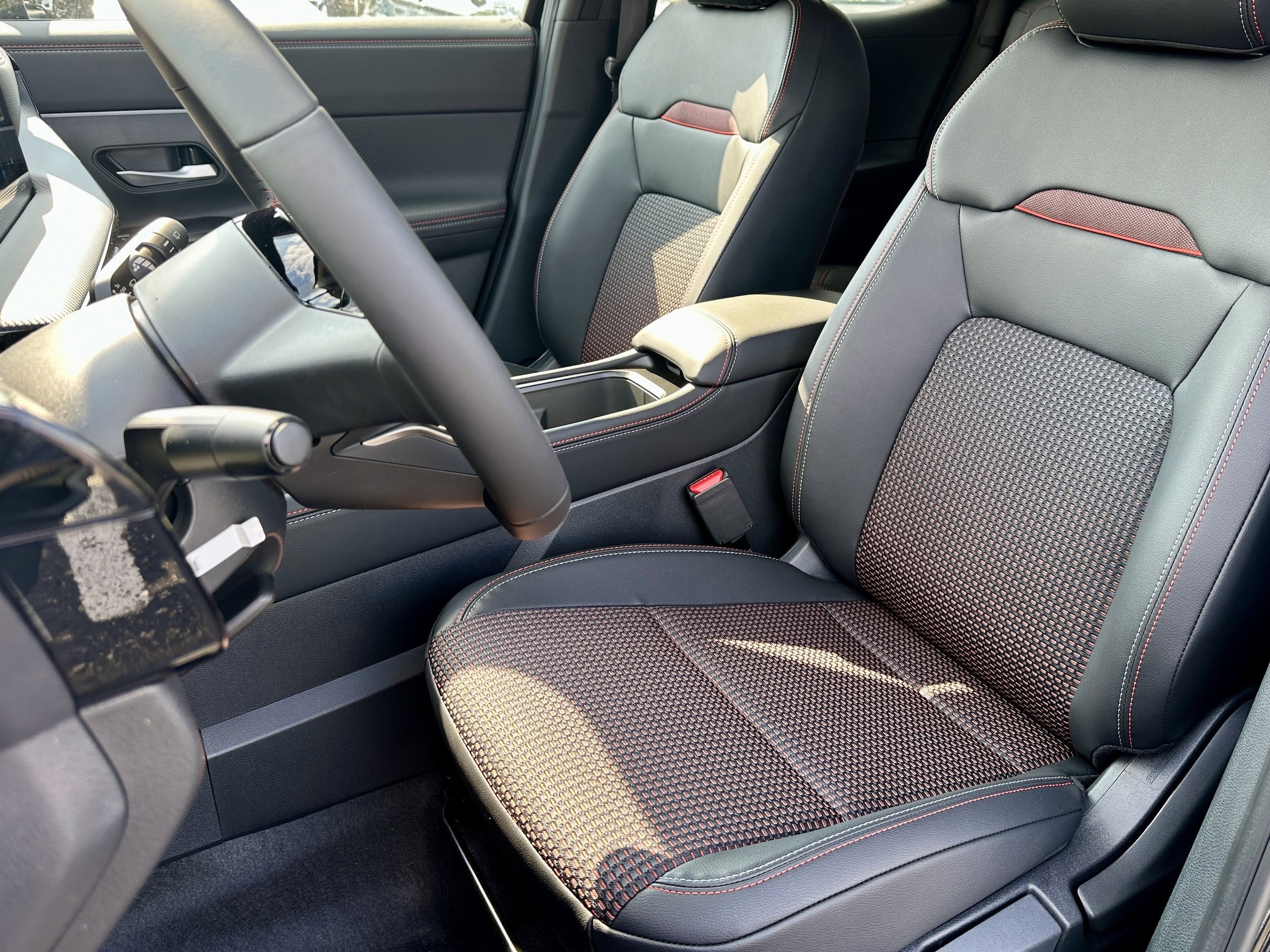 2026 Nissan KICKS SR AWD - Photo 14