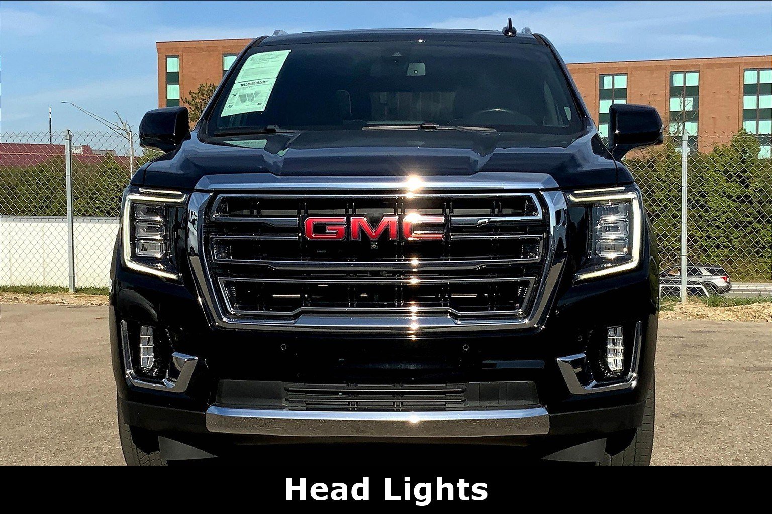 2022 Gmc Yukon XL SLT photo 2
