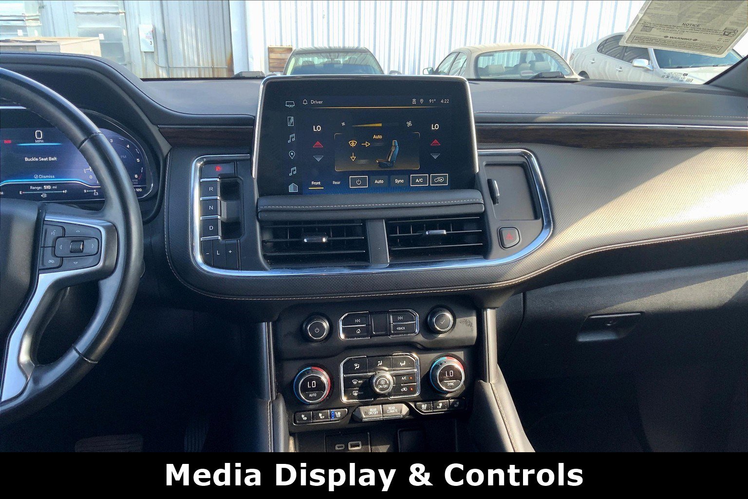 2024 Chevrolet Suburban Premier photo 4