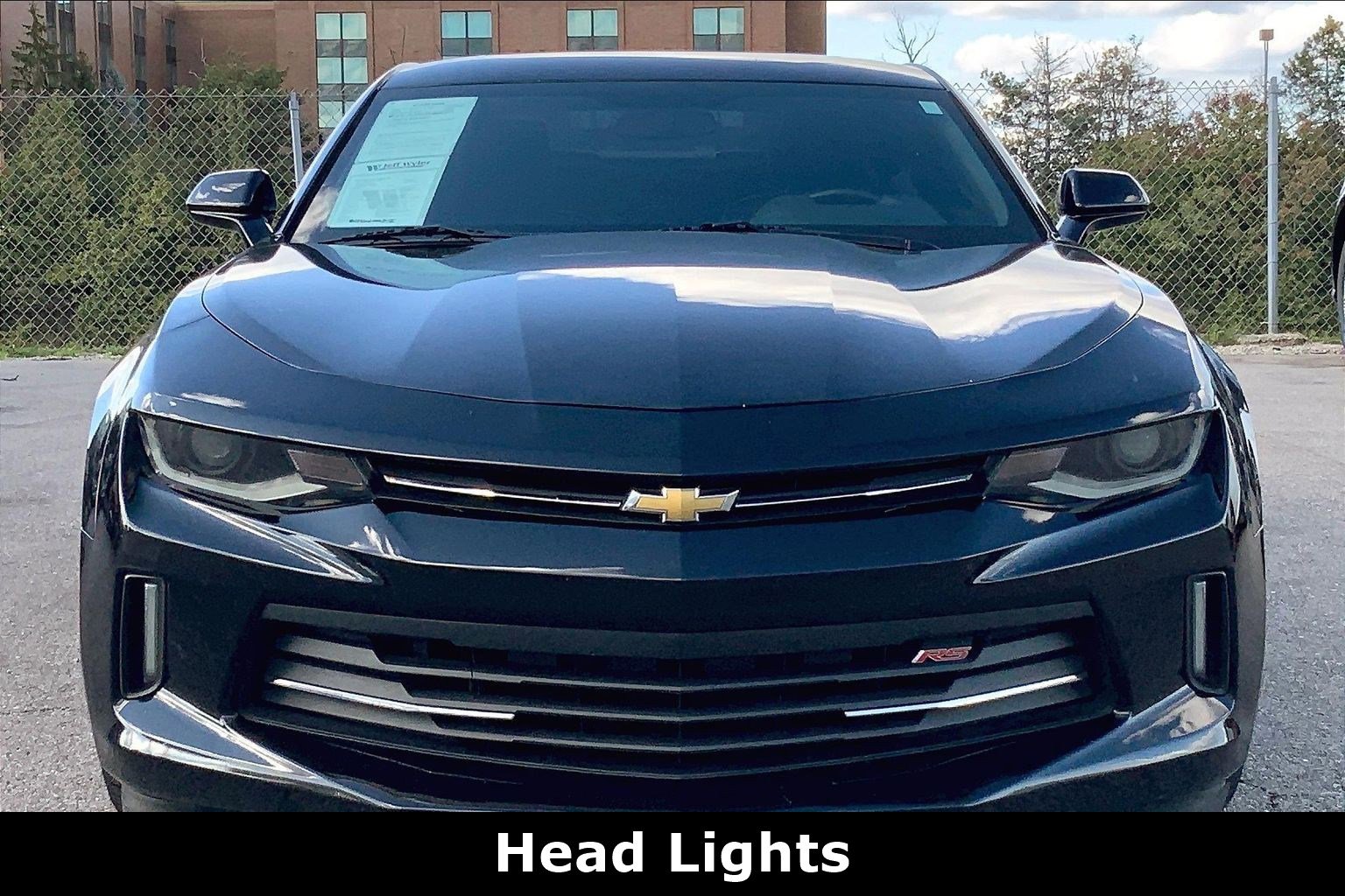 2018 Chevrolet Camaro 2LT photo 2