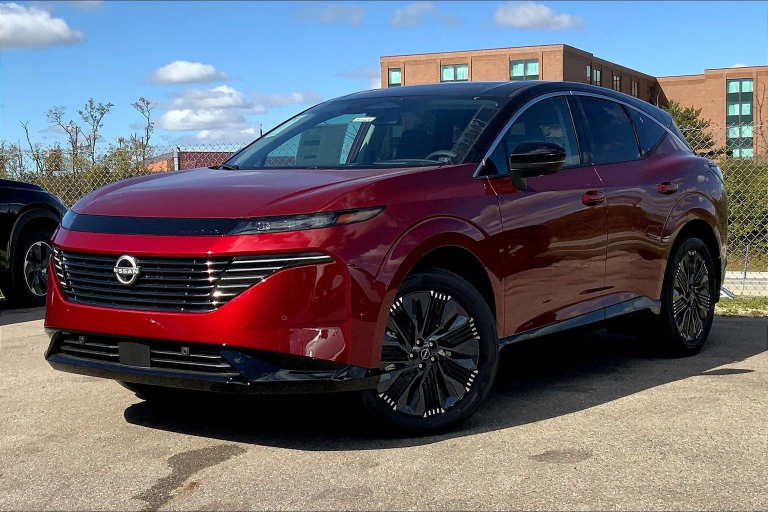 2026 Nissan Murano Platinum photo 2