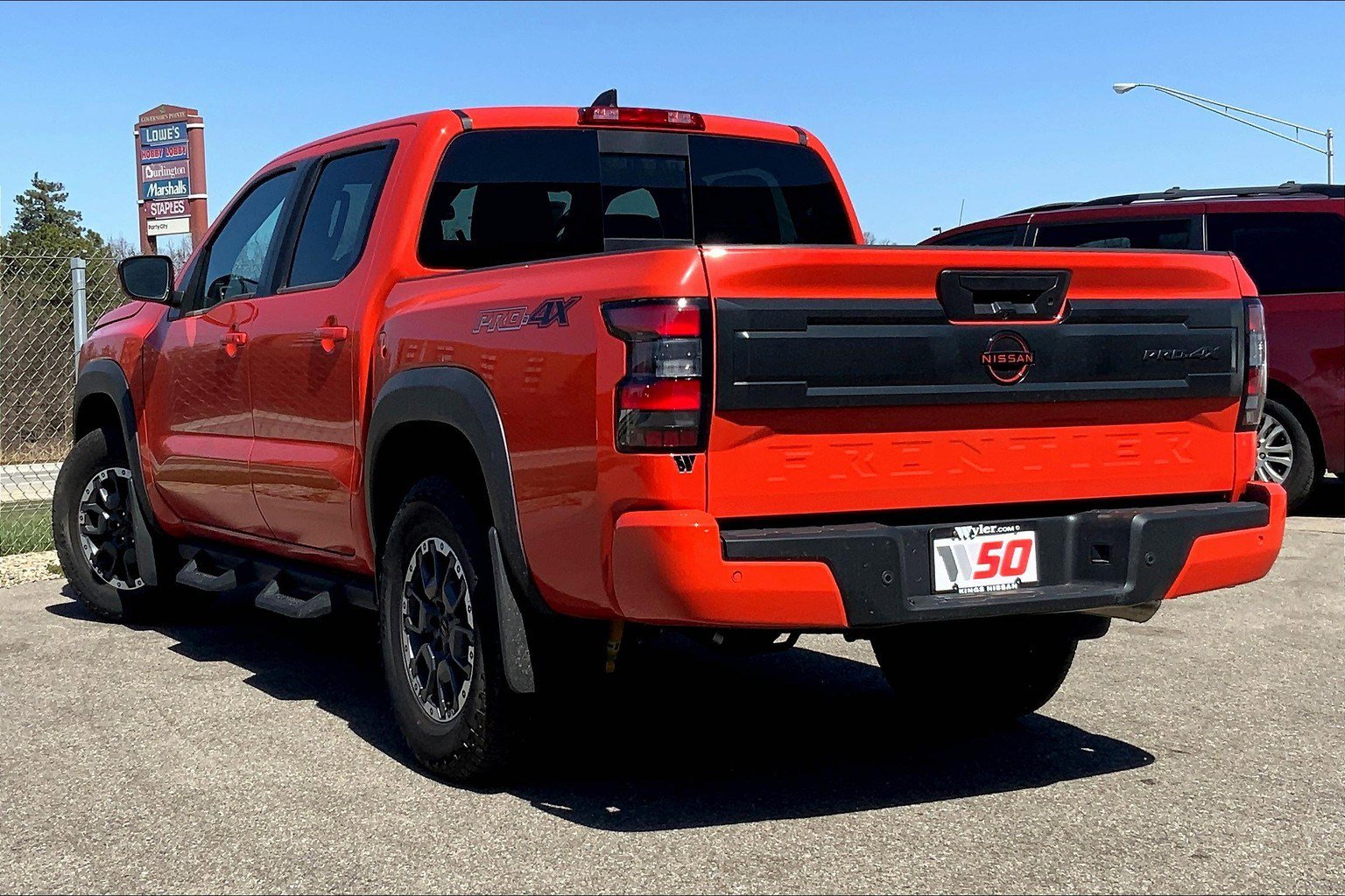 2025 Nissan Frontier PRO-4X photo 3