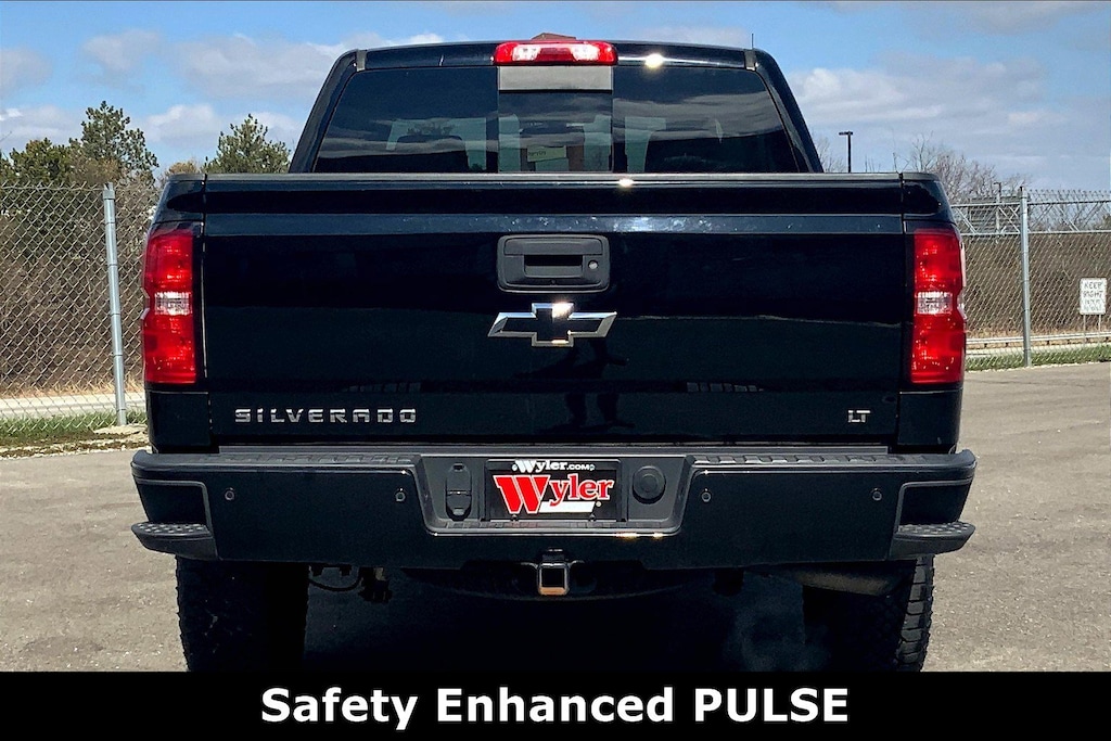 Used 2018 Chevrolet Silverado 1500 4WD Double Cab 143.5 LT w/2LT Truck Double Cab