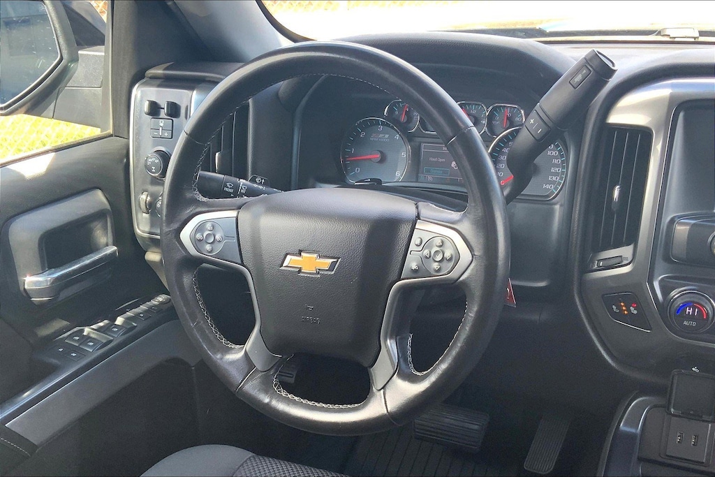 Used 2018 Chevrolet Silverado 1500 4WD Double Cab 143.5 LT w/2LT Truck Double Cab