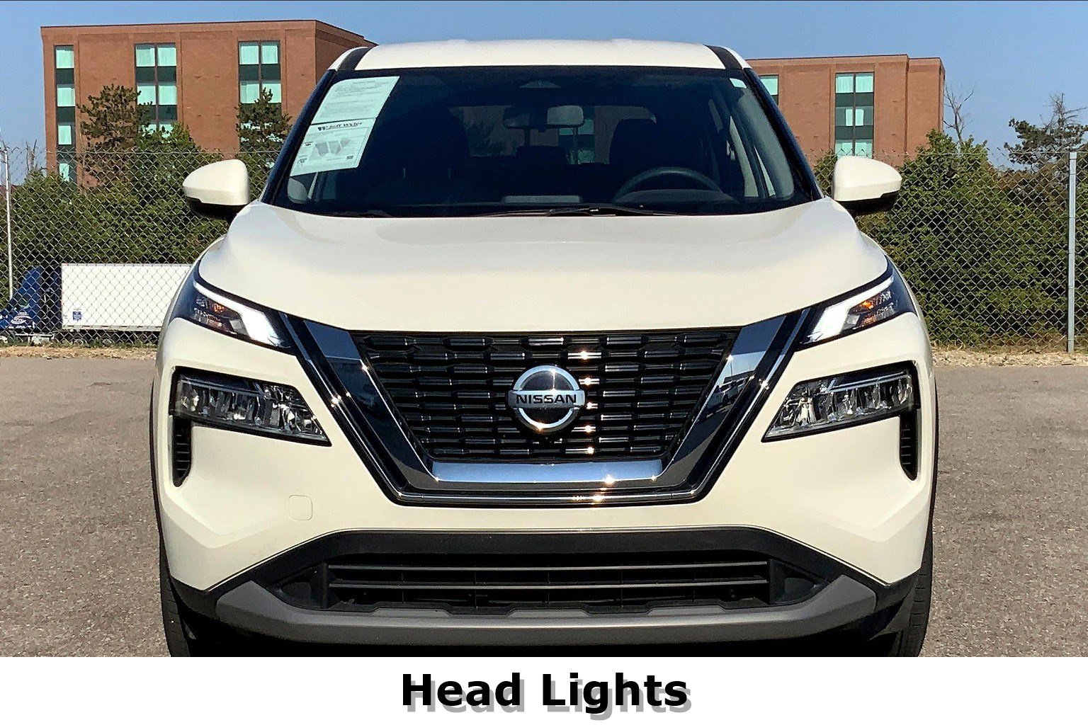 2021 Nissan Rogue AWD SV photo 2