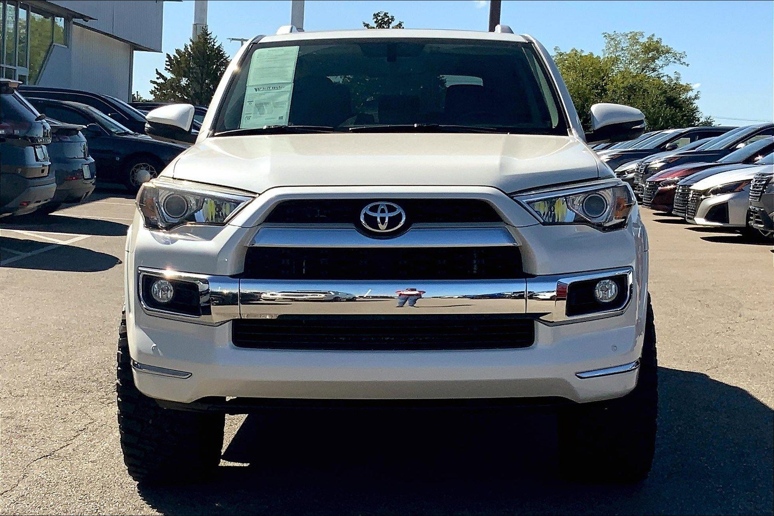 2015 Toyota 4Runner Limited photo 2