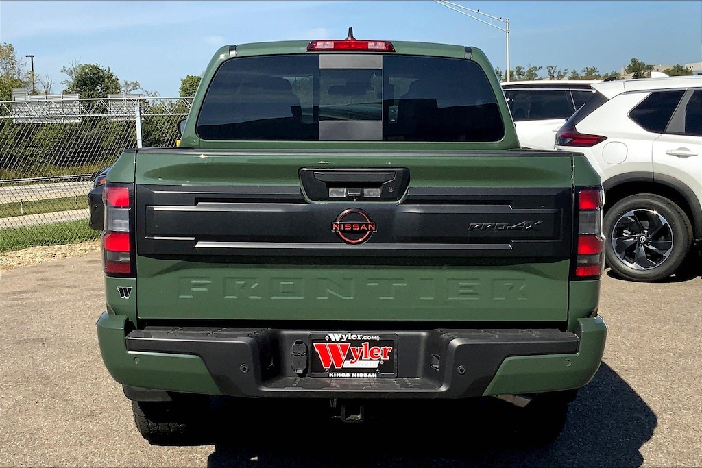New 2026 Nissan Frontier PRO-4X Crew Cab Pickup