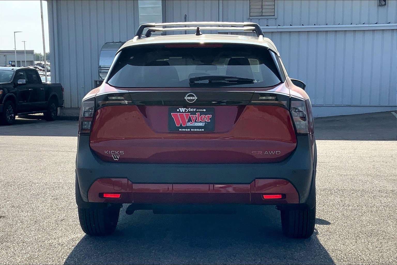 2026 Nissan Kicks SR photo 4